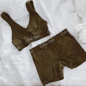 Calvin Klein Set